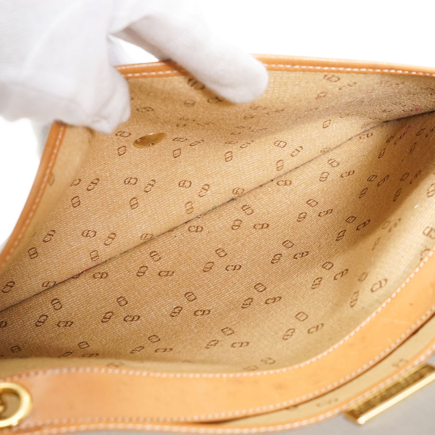 CD Logo Chain Shoulder Bag