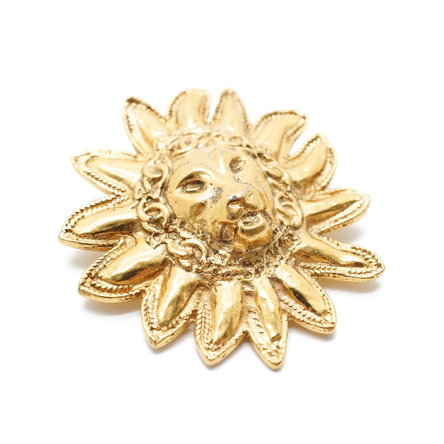 Lion Brooch GP