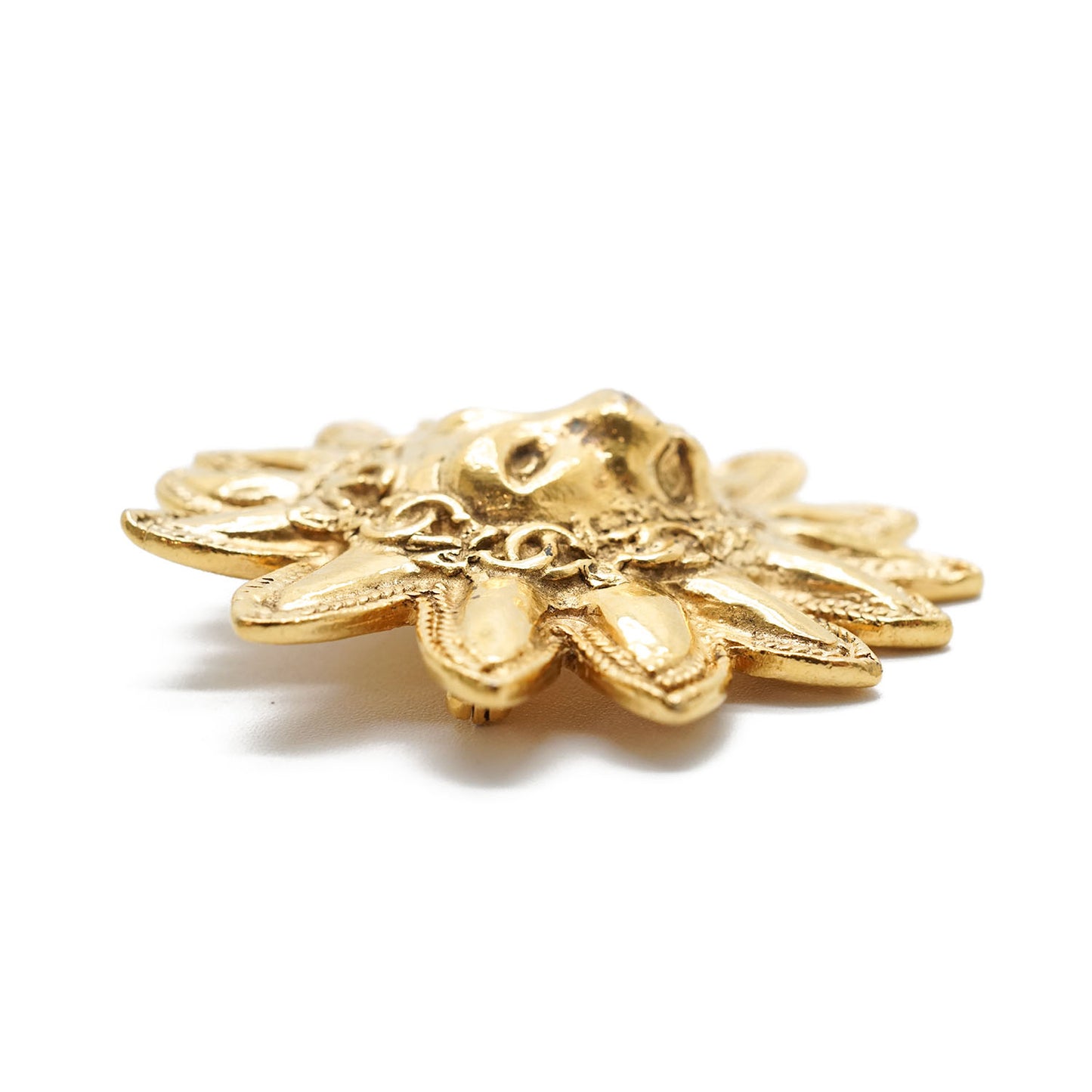 Lion Brooch GP