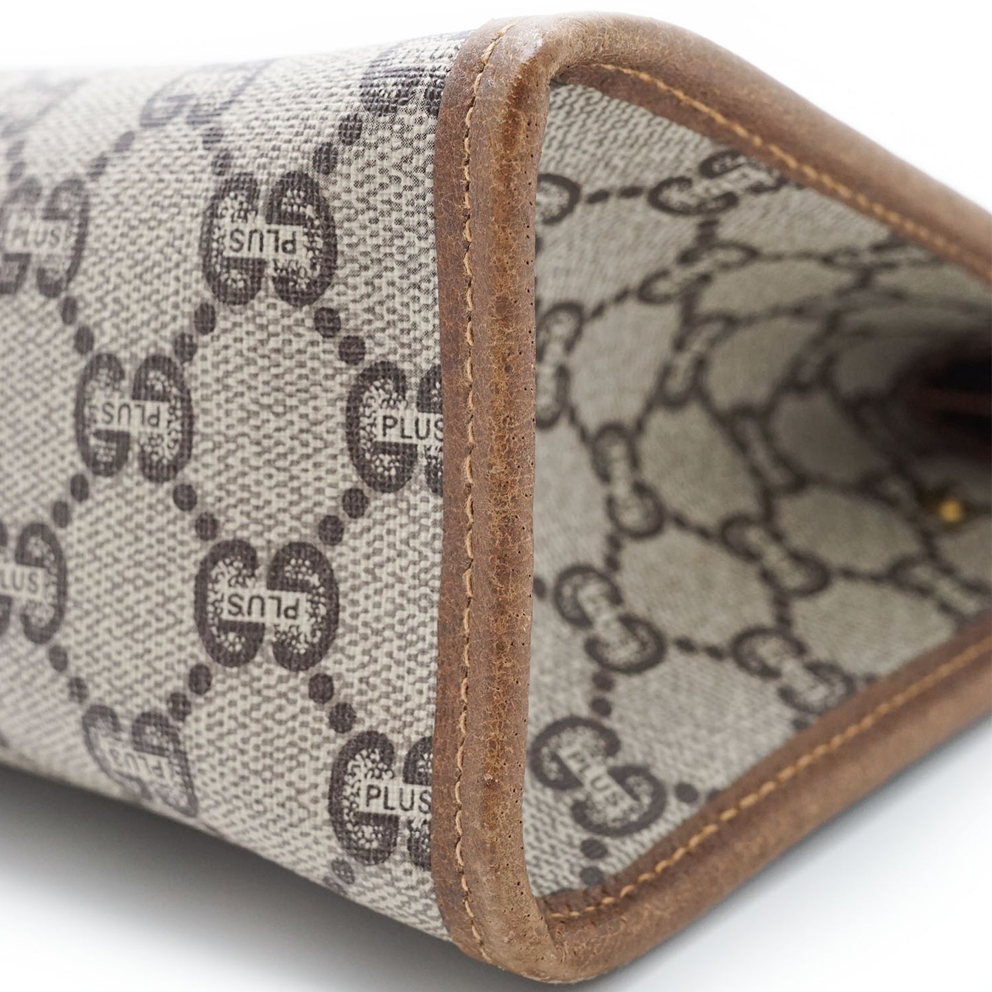 GG Supreme Gucci Plus Vintage Coated Canvas Clutch
