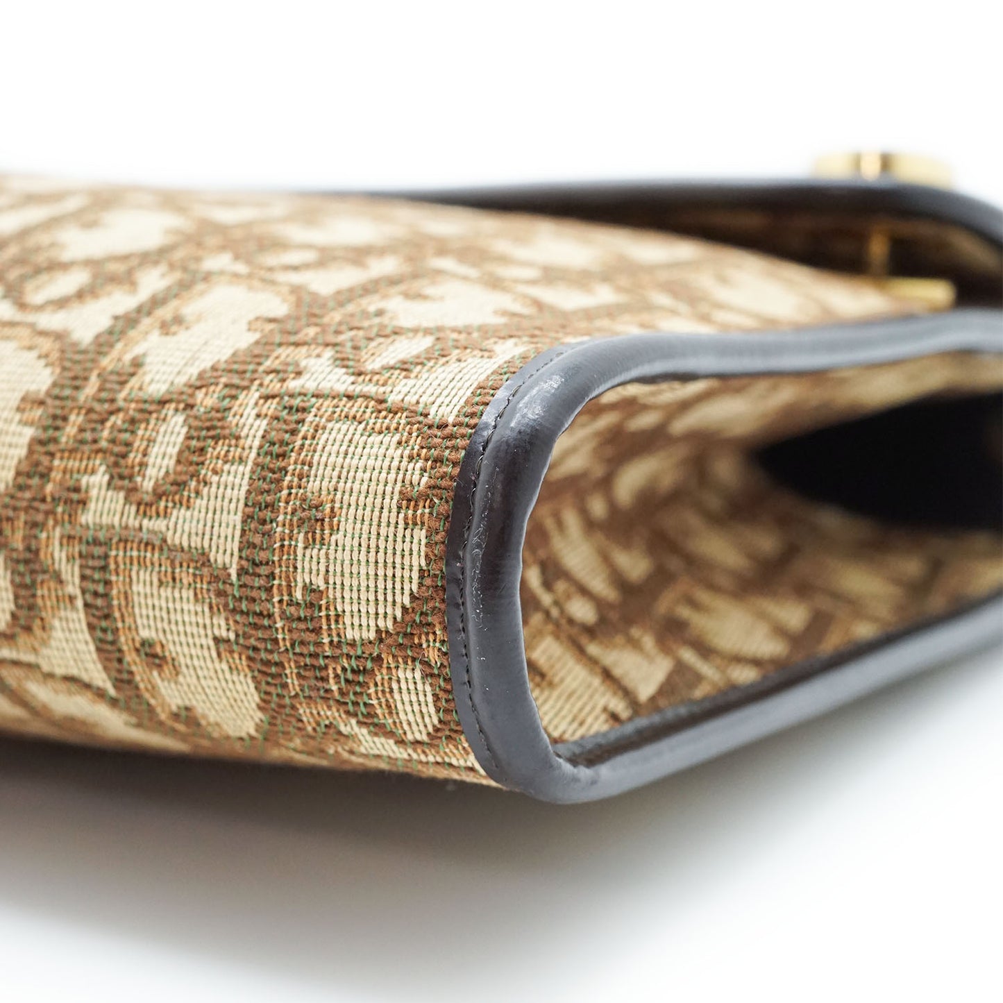 Vintage Trotter Shoulder Bag