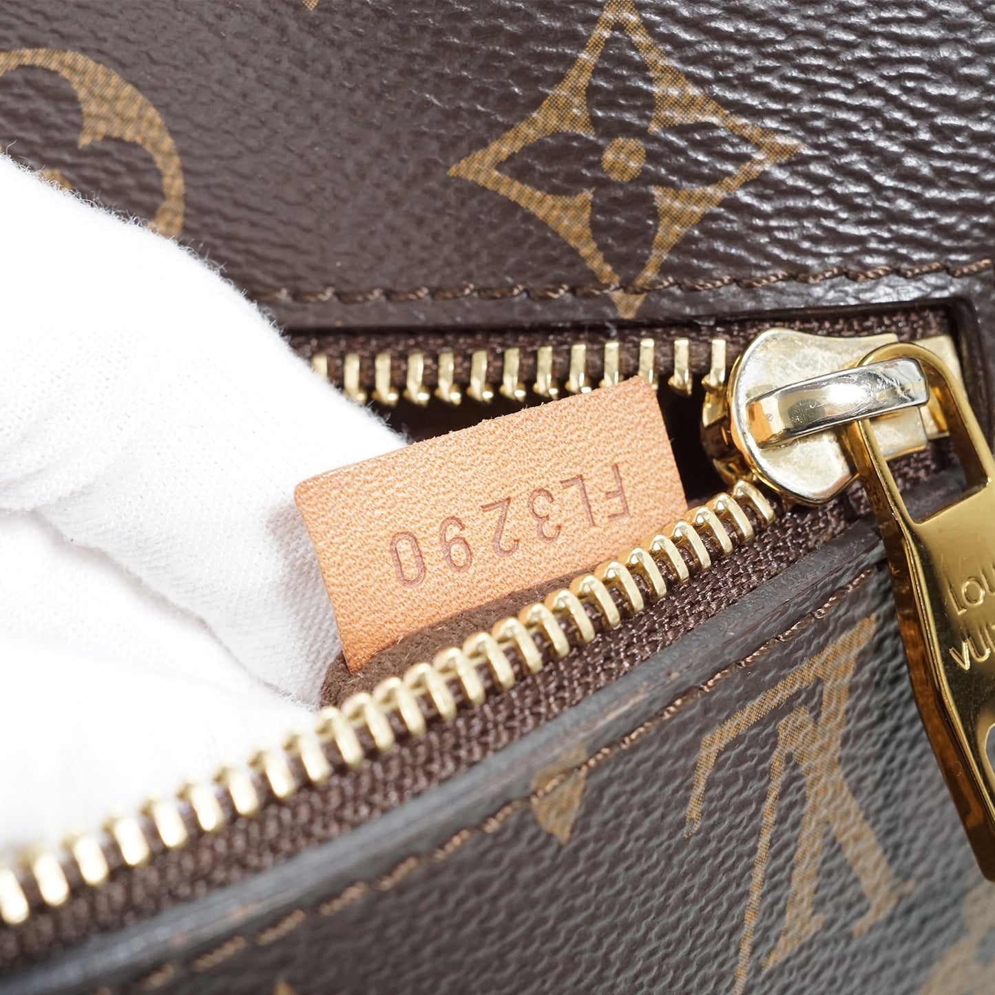 Monogram Pochette Metis