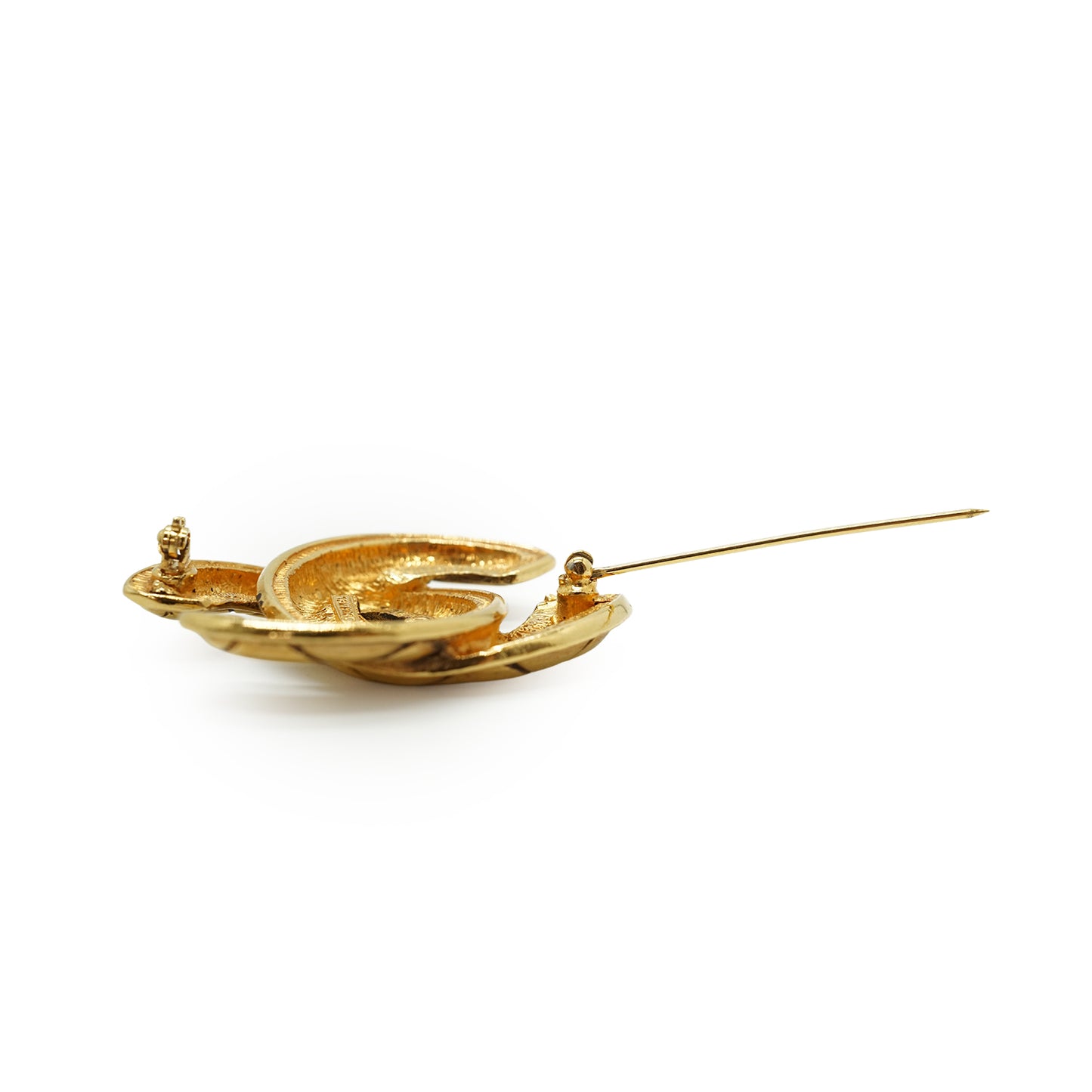 CC Matelasse Brooch GP Medium