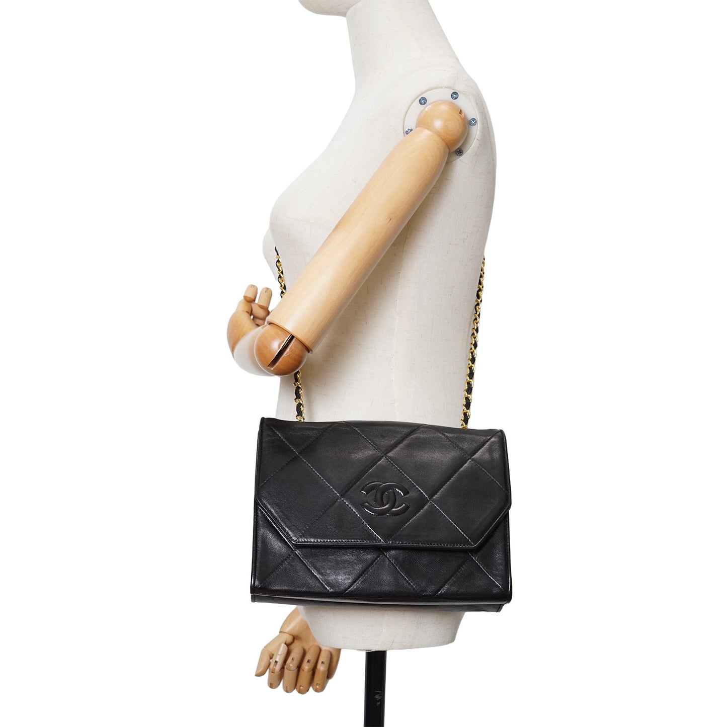 Vintage CC Diamond-Quilted Envelope Flap Chain Shoulder Bag