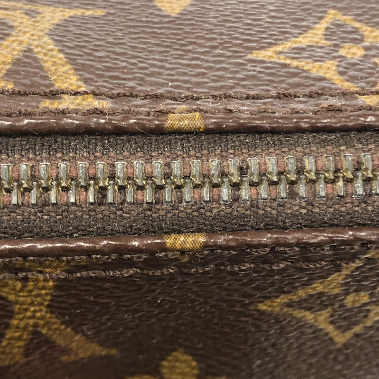 Monogram Papillon 30