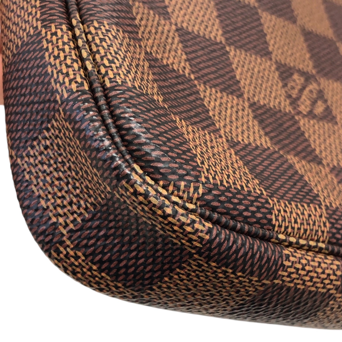 Damier Ebene Mini Pochette Accessoires