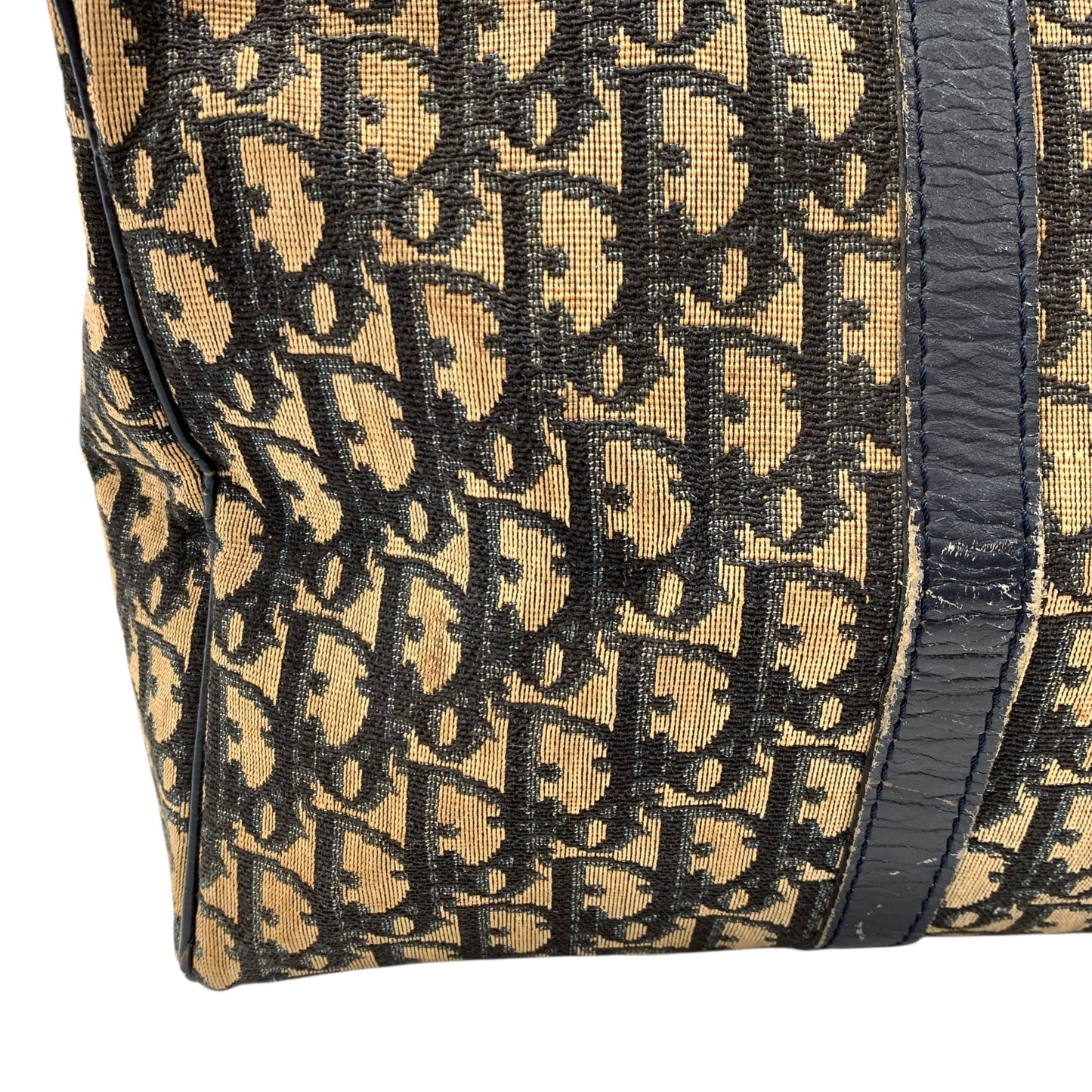 Trotter Boston Bag