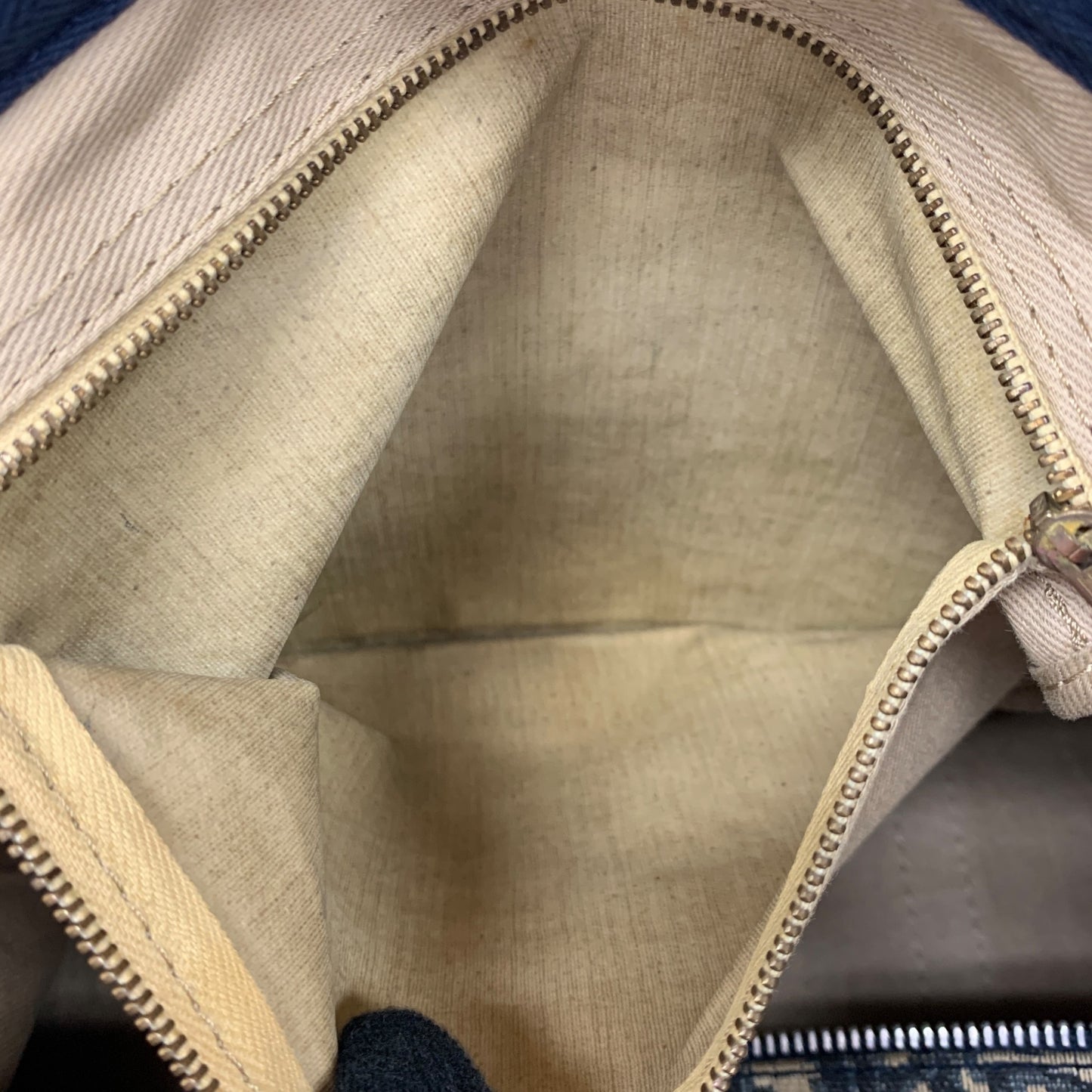 Trotter Boston Bag