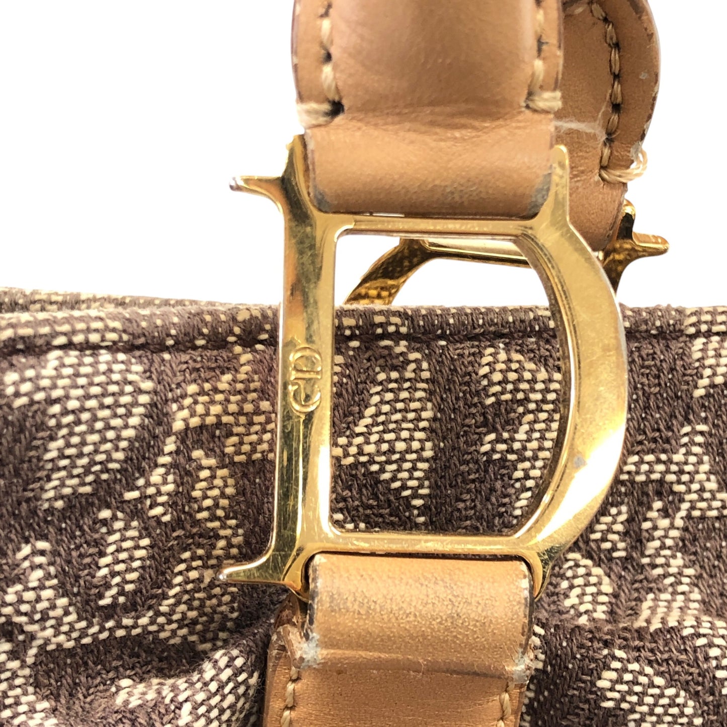 Vertical Trotter Tote