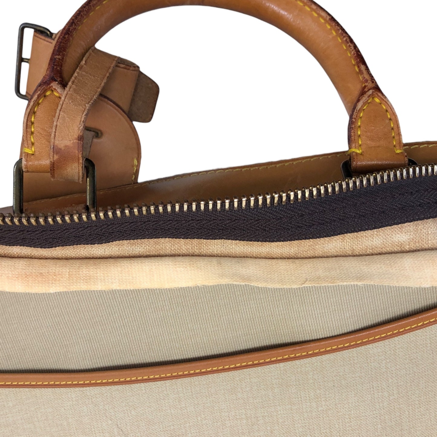Monogram Alize 1 Poche