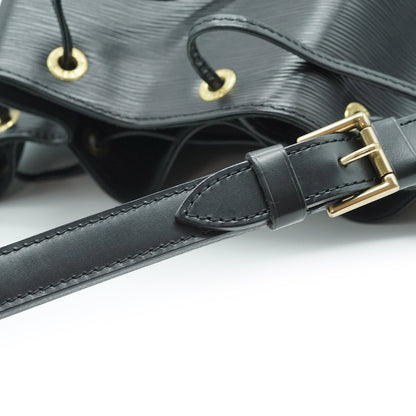 Epi Noe Black Leather Shoulder Bag