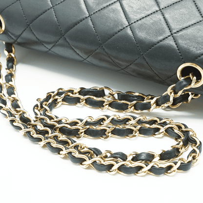 Lambskin Flap 25 Chain Shoulder Bag Gold Hardware