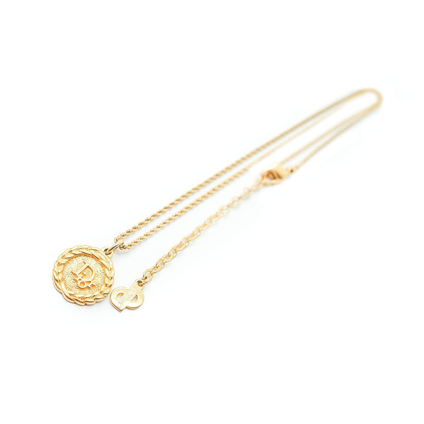 Laurel Gold Medallion Necklace