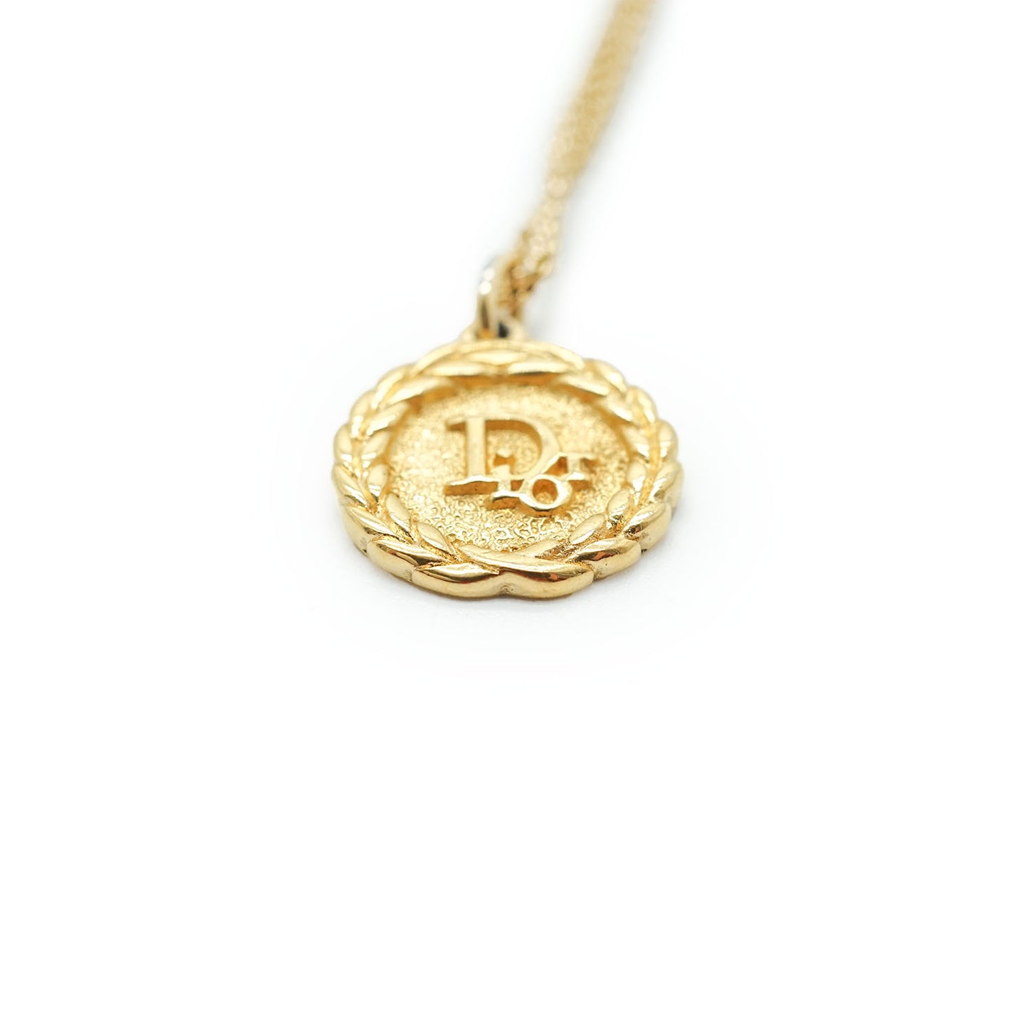 Laurel Gold Medallion Necklace