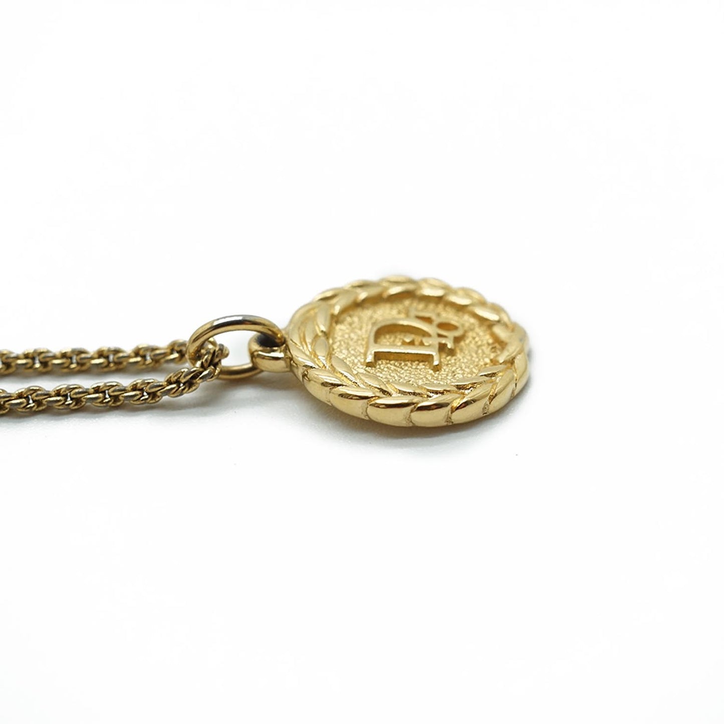 Laurel Gold Medallion Necklace