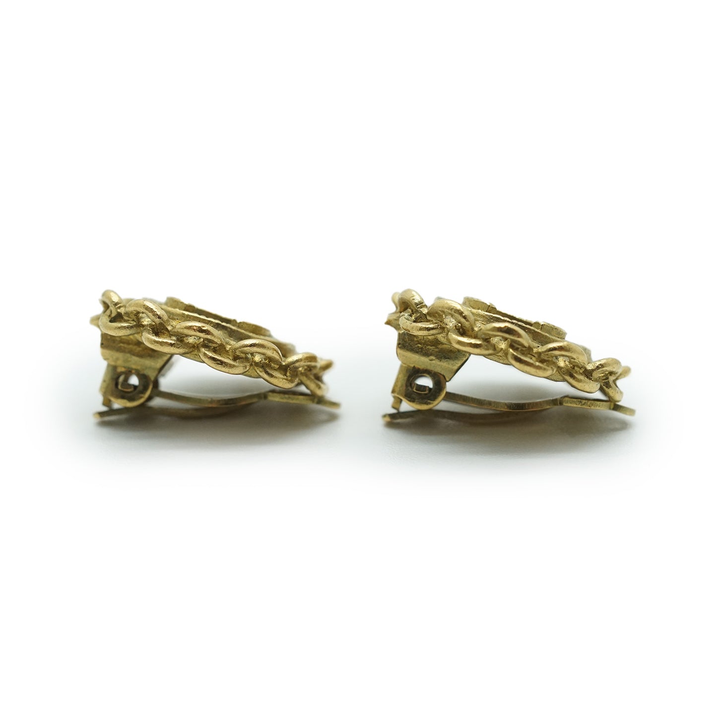 Coco Mark Chain Round Clip Earrings GP