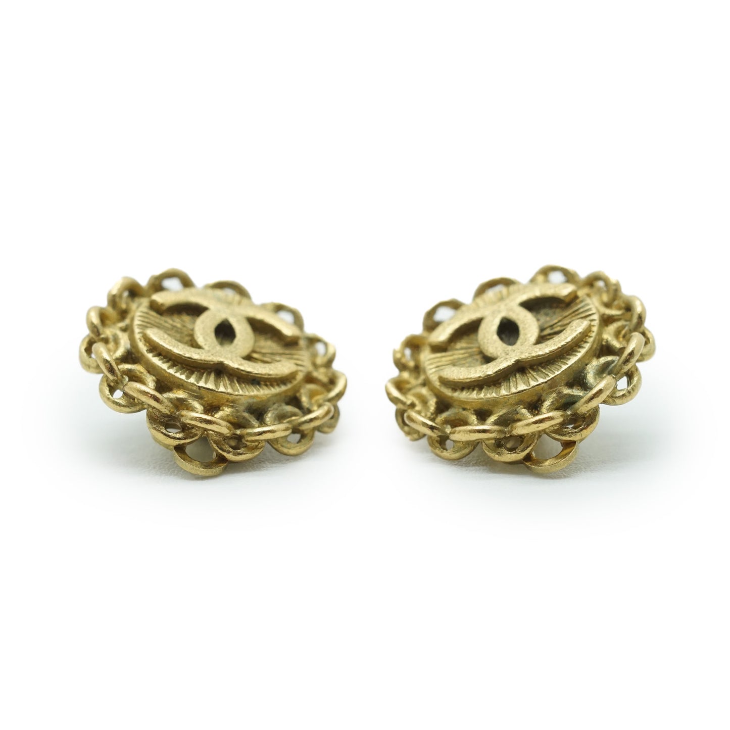 Coco Mark Chain Round Clip Earrings GP