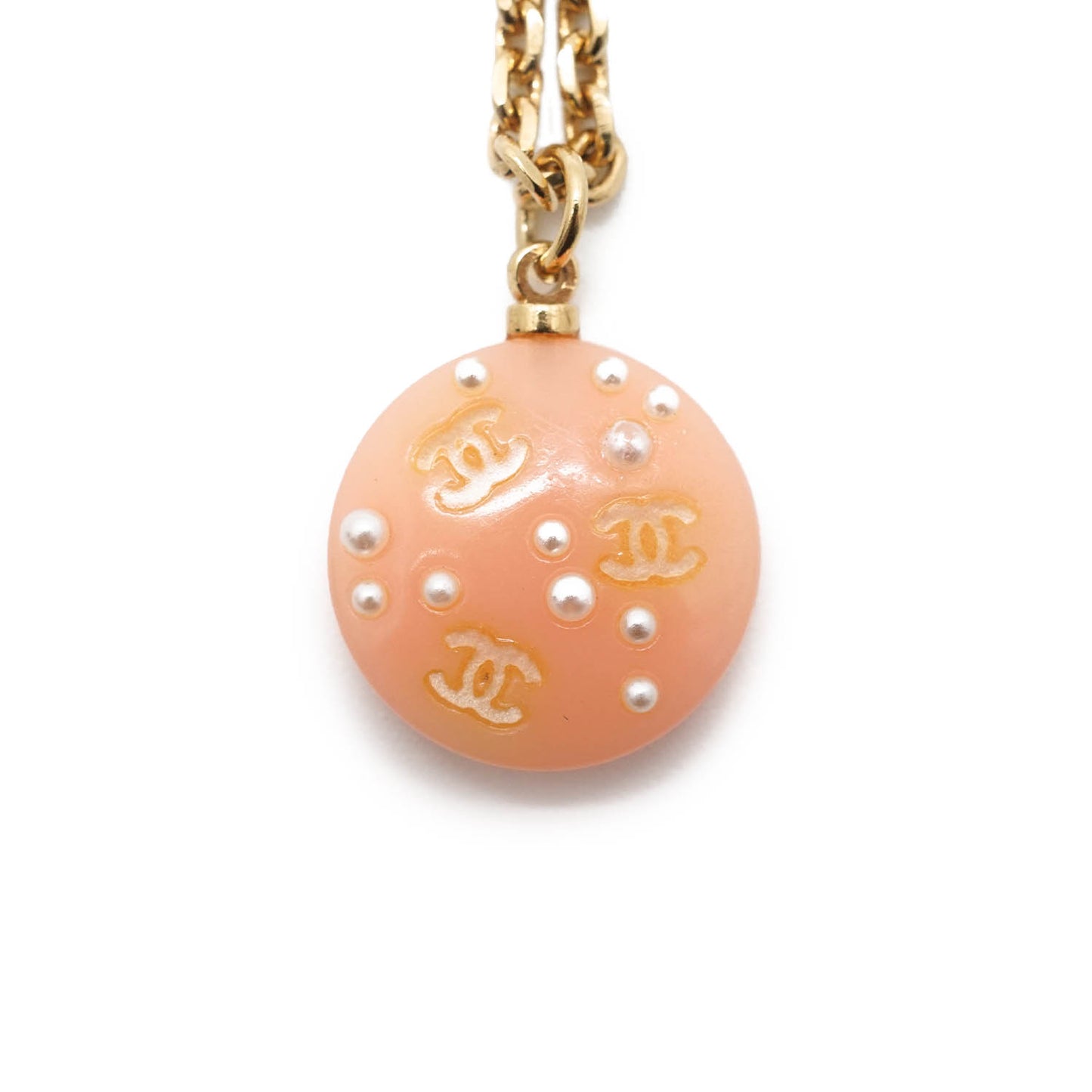 CC Logo Pearl Round Pendant Chain Necklace