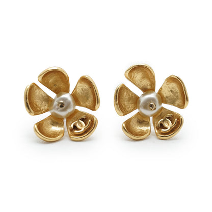 Artificial Pearl Flower Earrings GP