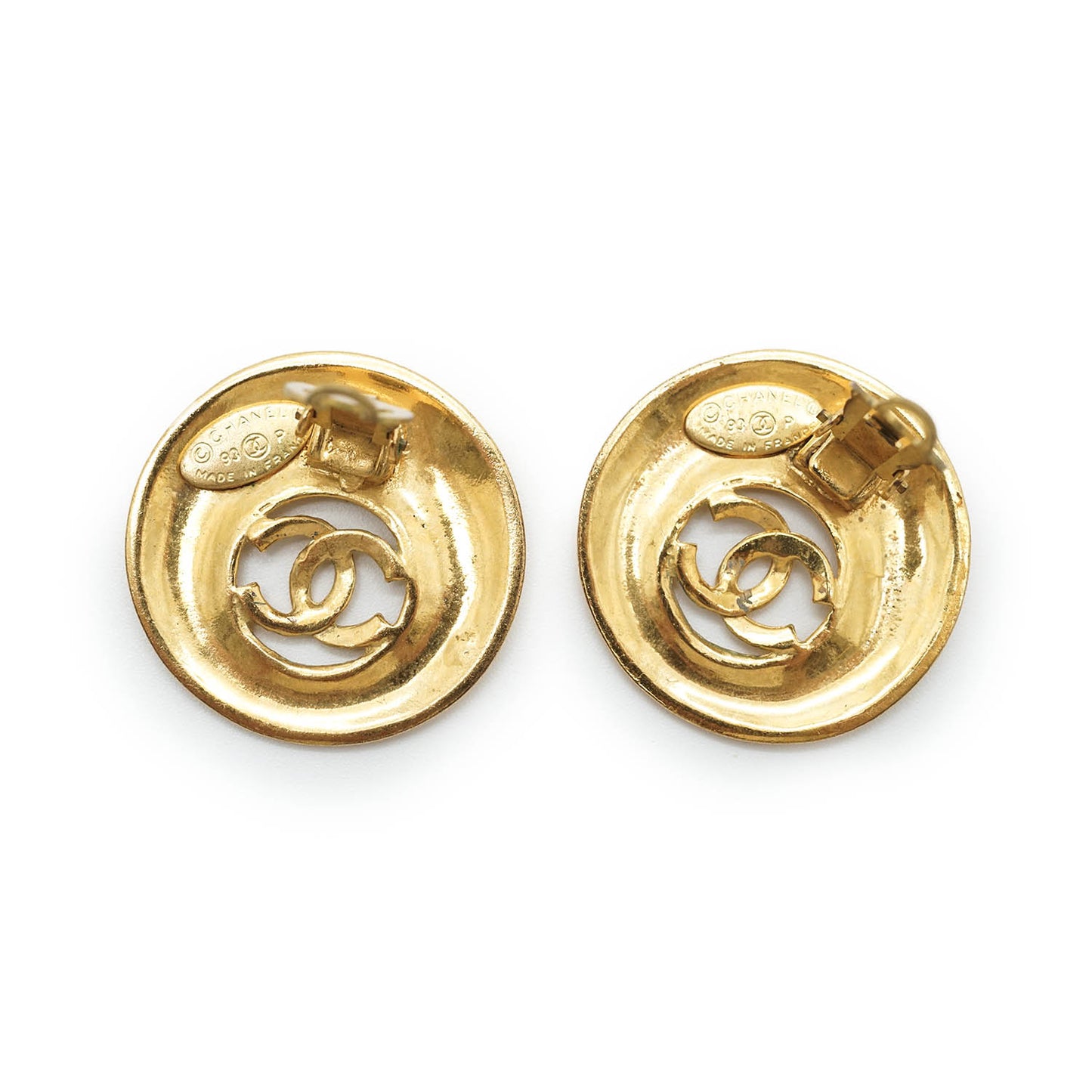 Coco Mark Cut-out Big Circle Clip Earrings GP
