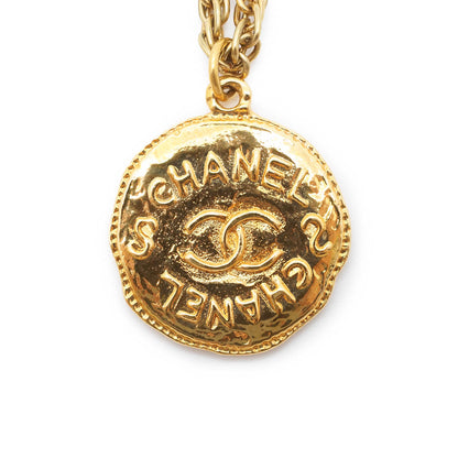 CC Logo Round Pendant Chain Necklace