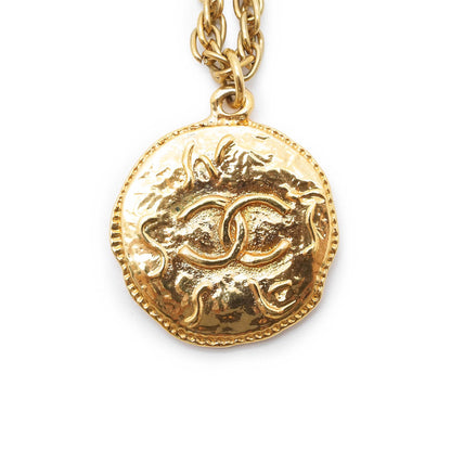 CC Logo Round Pendant Chain Necklace