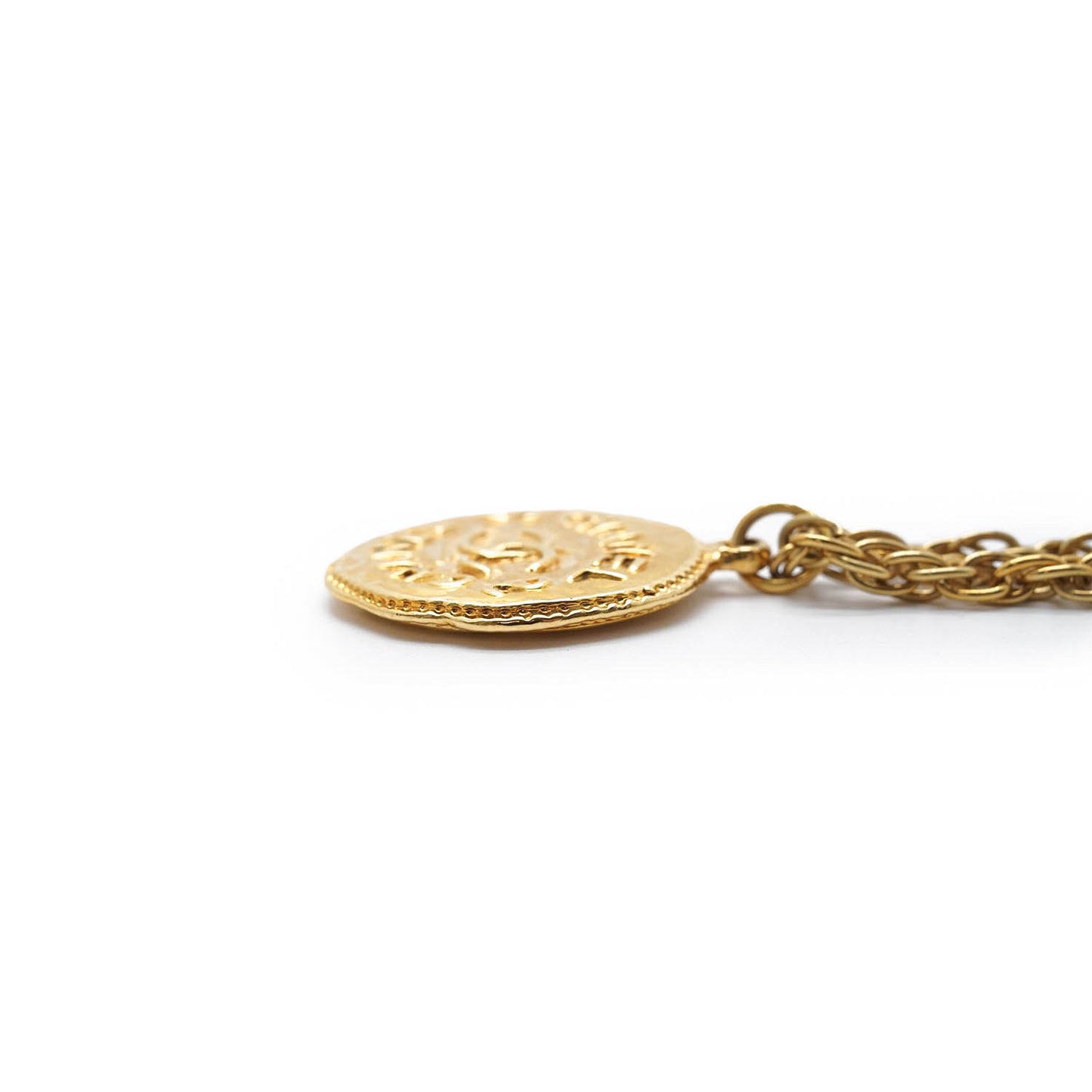 CC Logo Round Pendant Chain Necklace