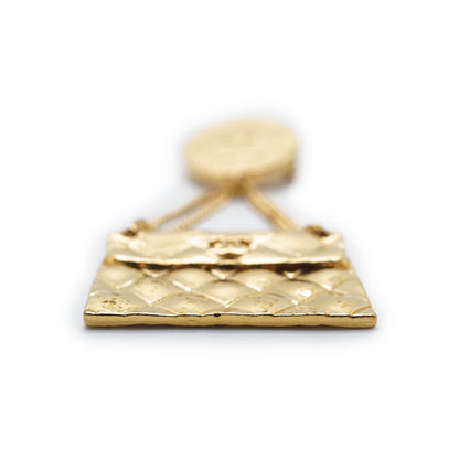 Matelasse Classic Bag Rue Cambon Pendant Brooch GP