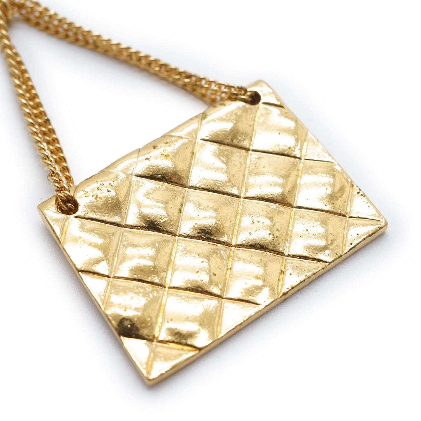 Matelasse Classic Bag Rue Cambon Pendant Brooch GP