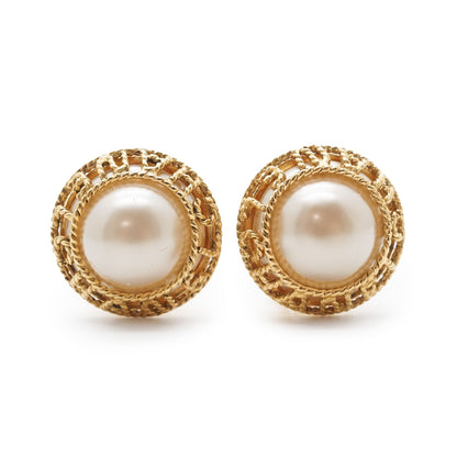 Artificial Pearl Round Clip Earrings GP