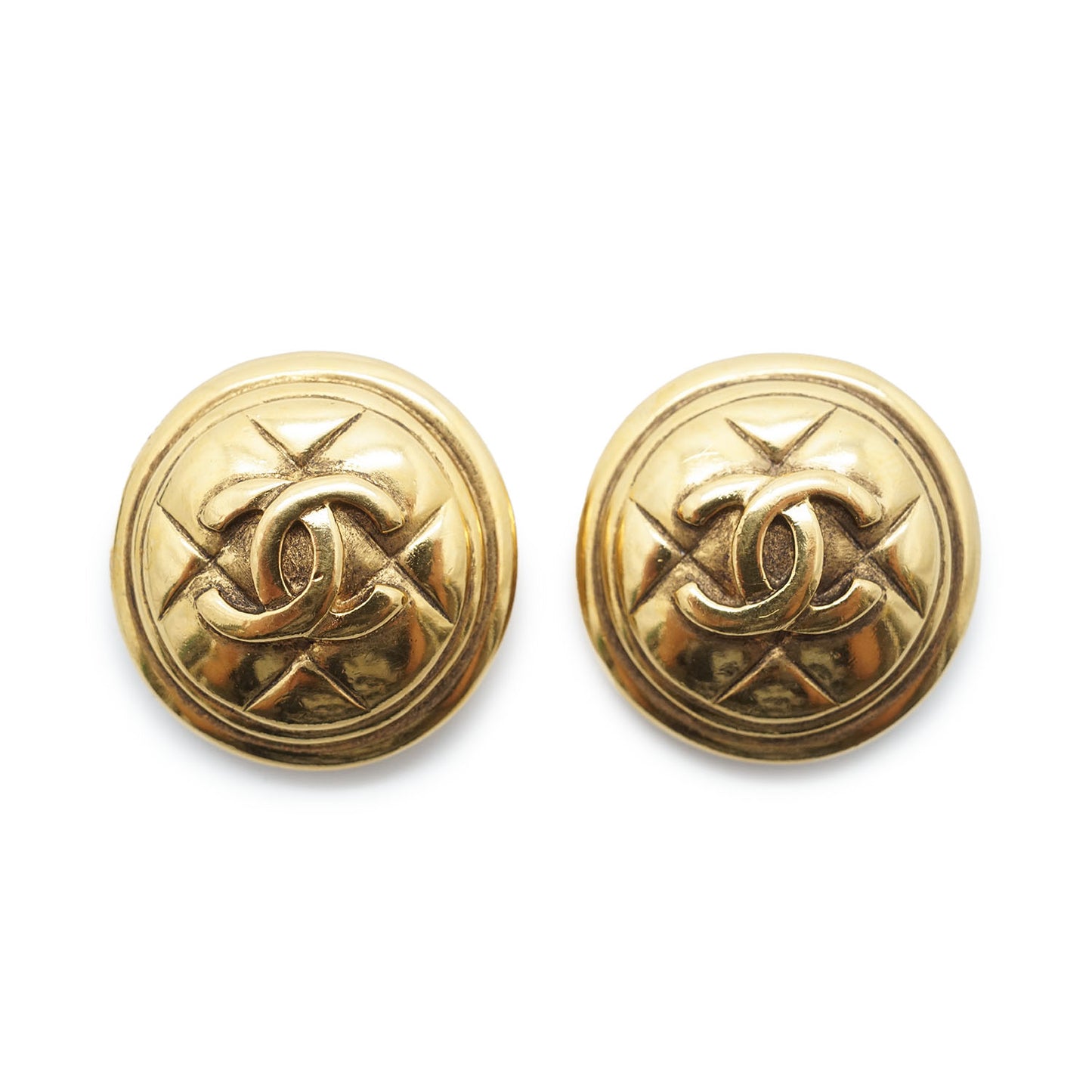 CC Logo Matelasse Button Clip Earrings GP
