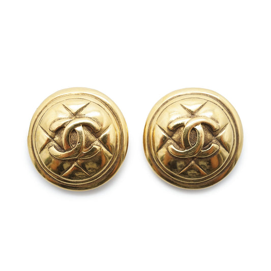 CC Logo Matelasse Button Clip Earrings GP