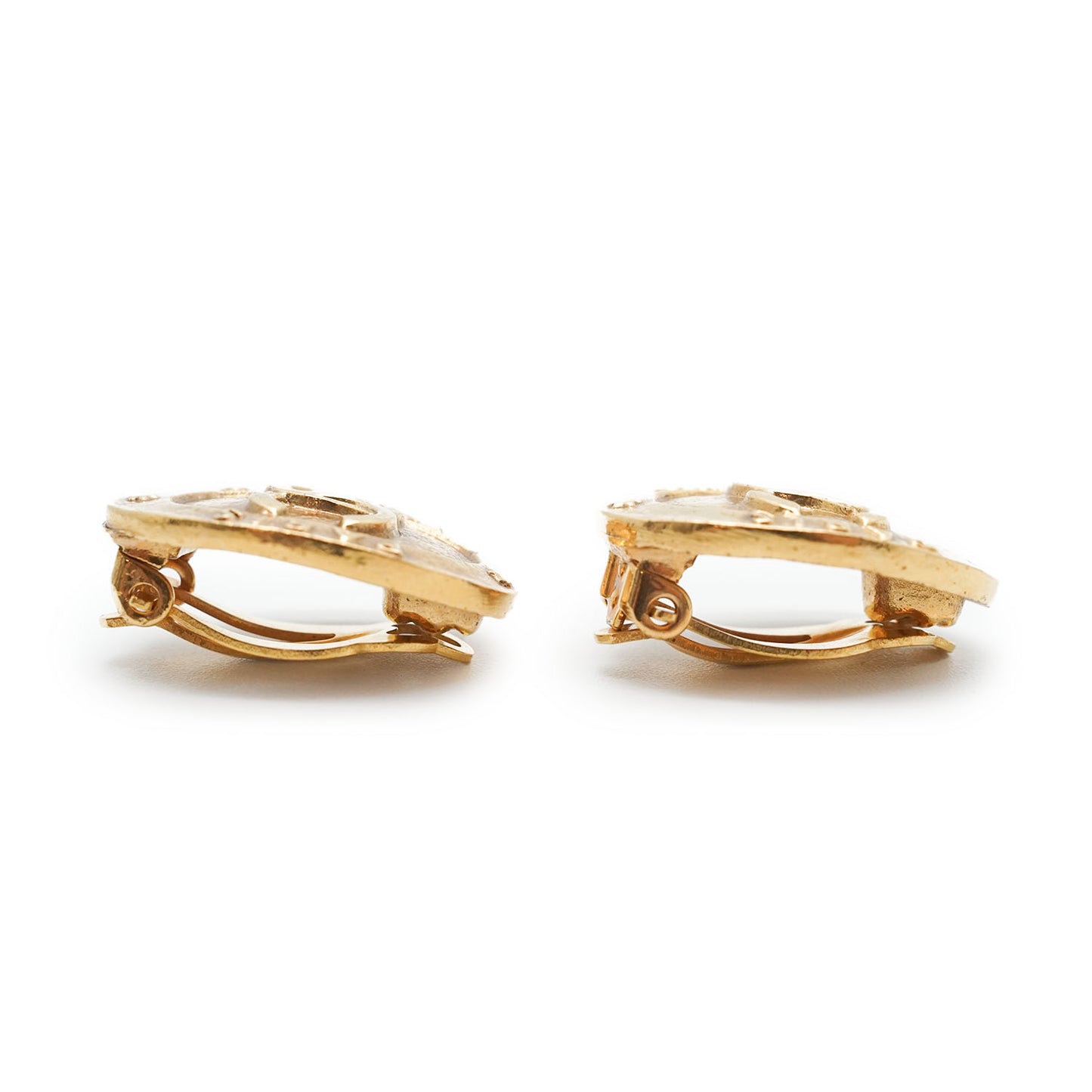 CC Logo Oval Star Clip Earrings