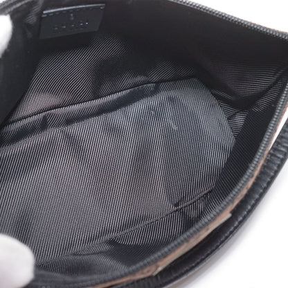 GG Canvas Boat Pochette