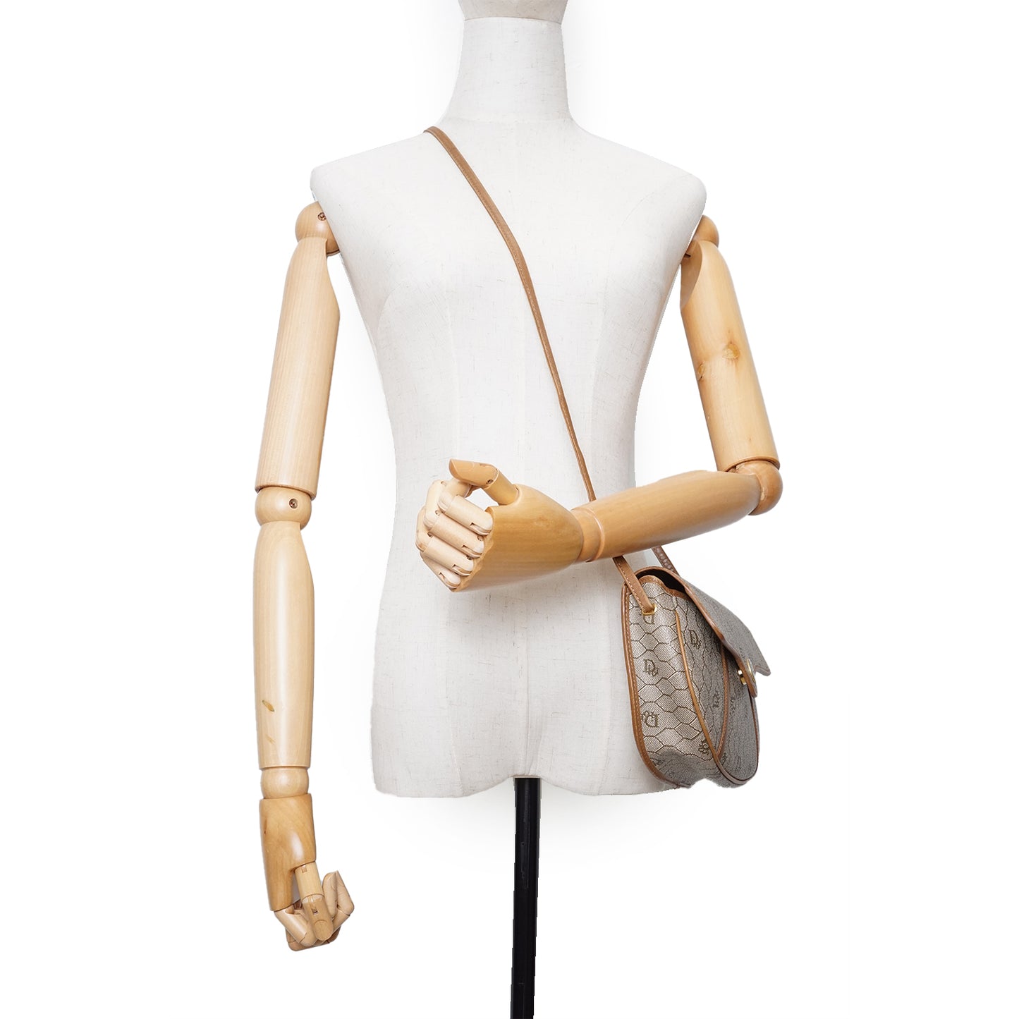 Honeycomb Flap Crossbody Bag