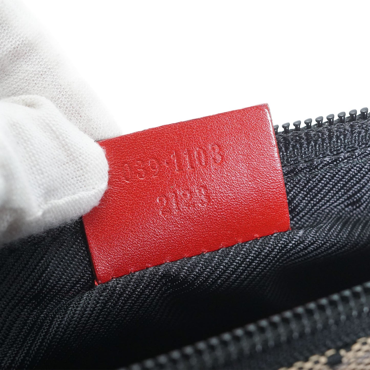 GG Canvas Boat Pochette