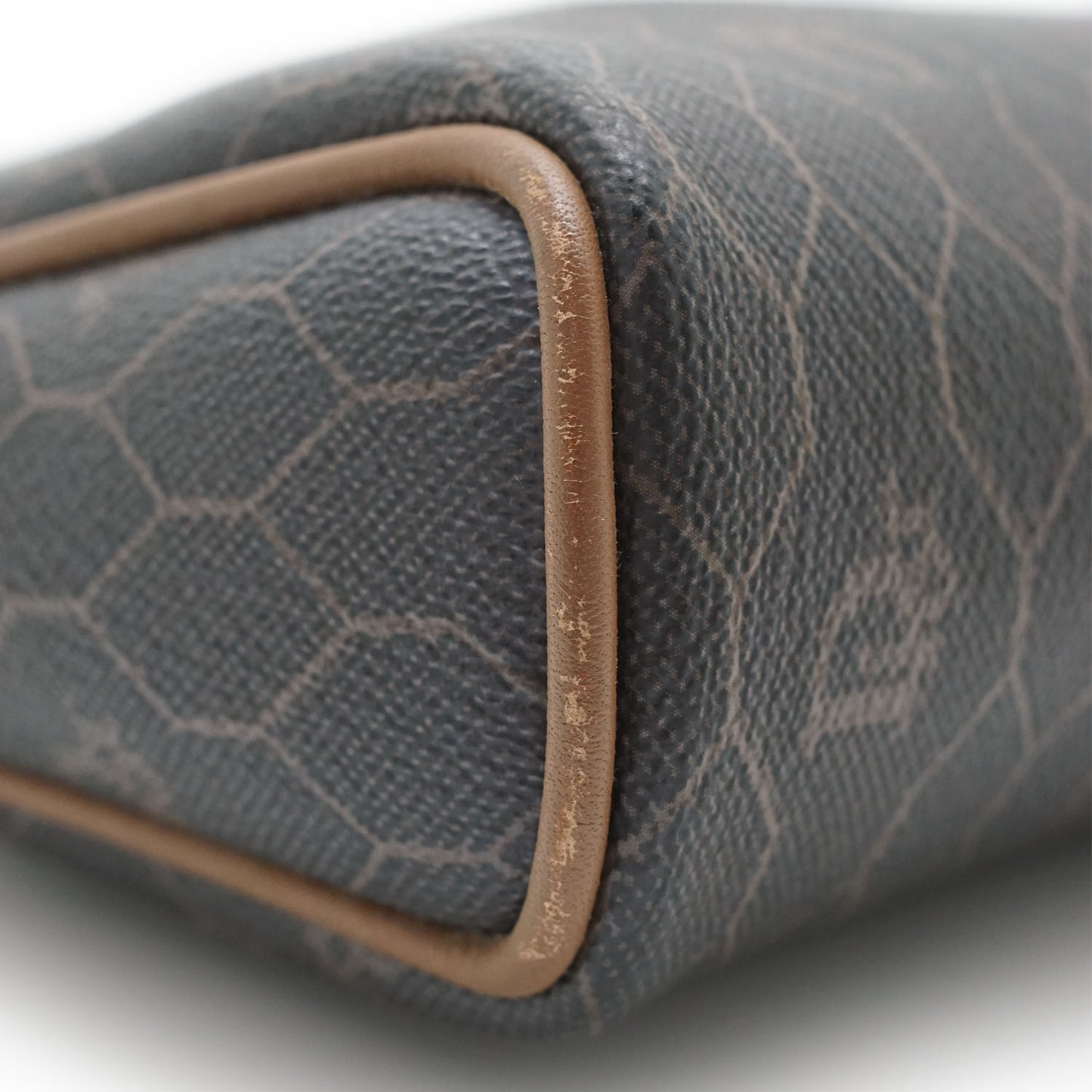 Honeycomb Pouch