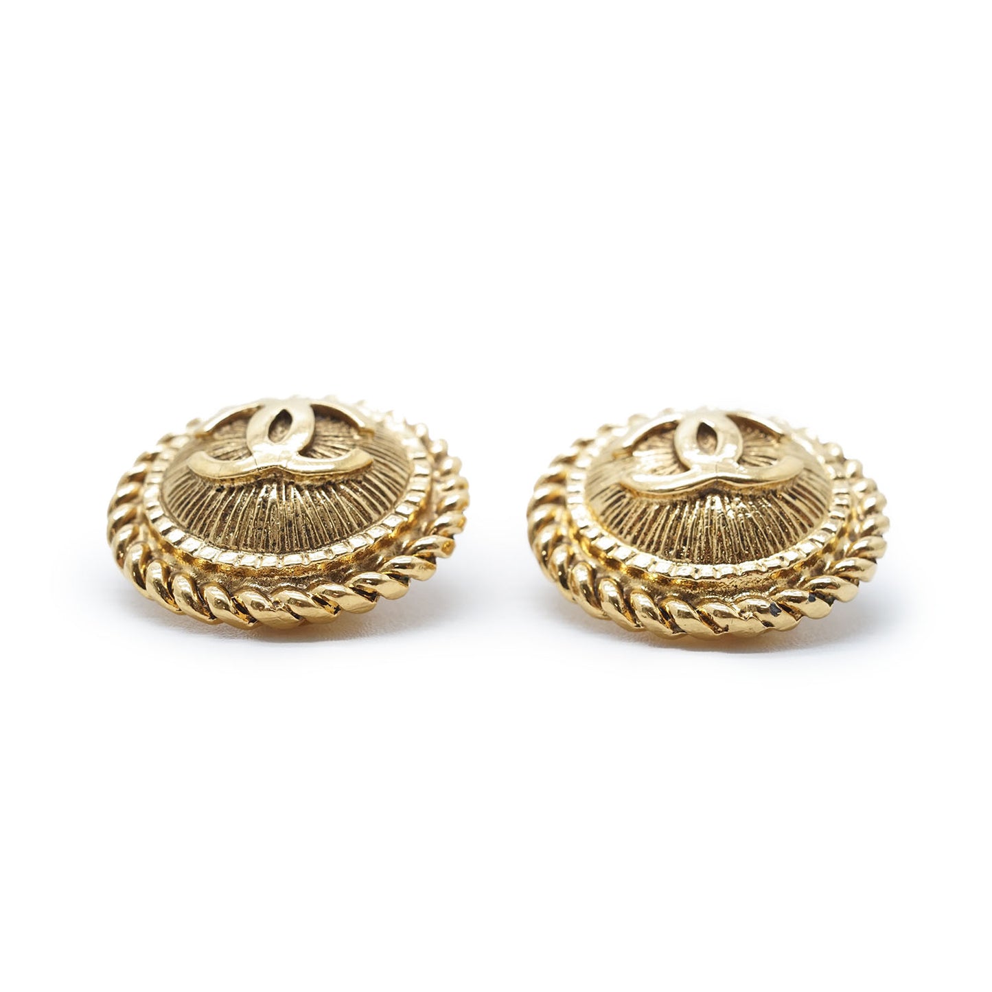 CC Logo Twisted Rope Sunburst Round Clip-On Earrings GP