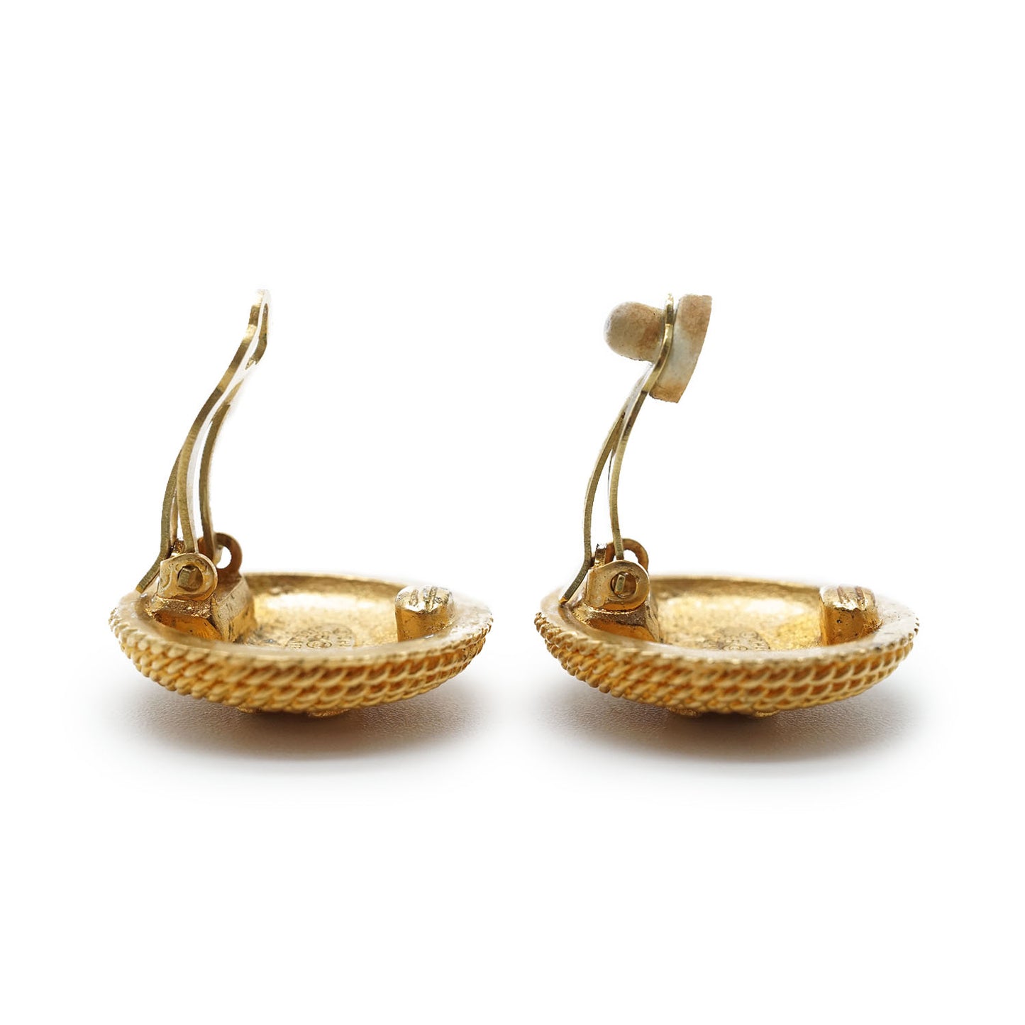 CC Logo Twisted Rope Round Clip-On Earrings GP