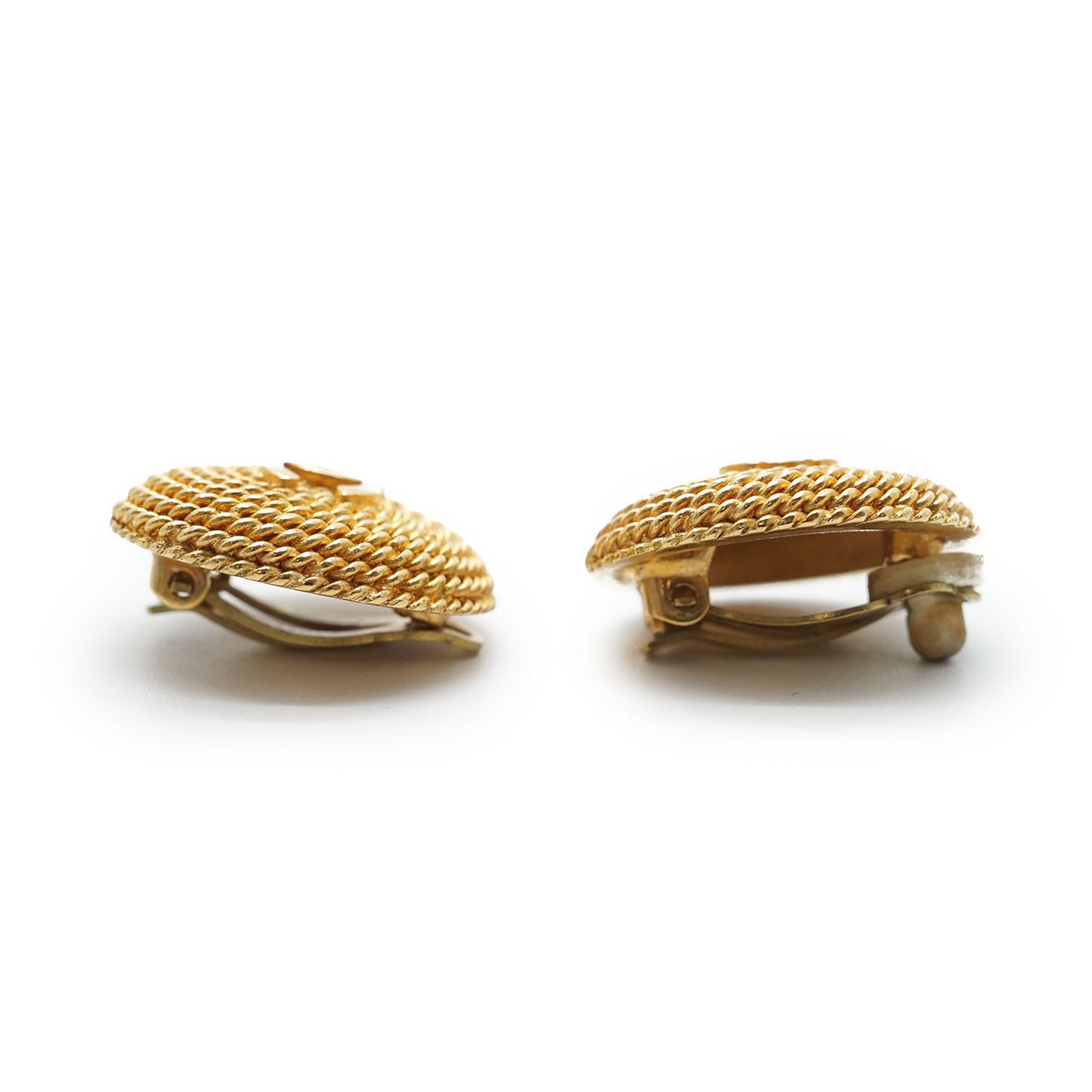 CC Logo Twisted Rope Round Clip-On Earrings GP