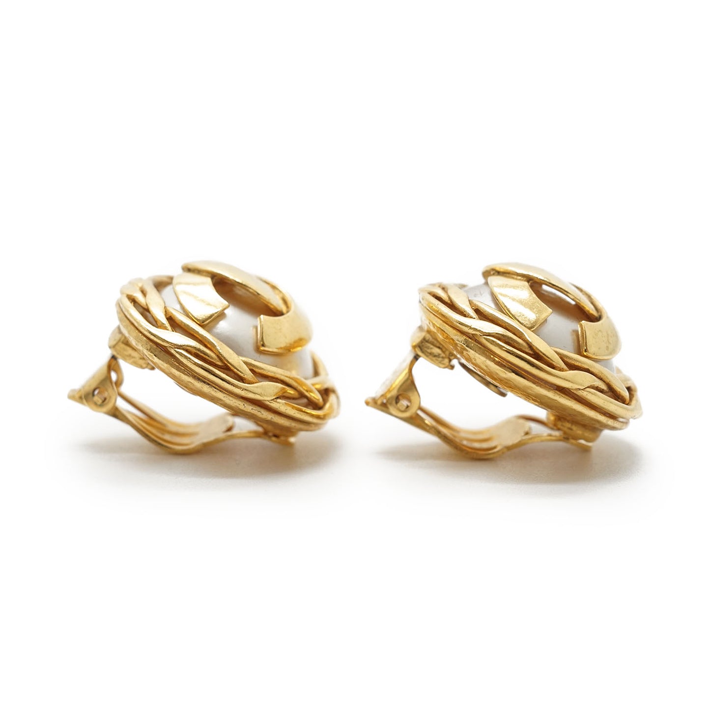 CC Logo Artificial Pearl Round Clip-On Earrings GP
