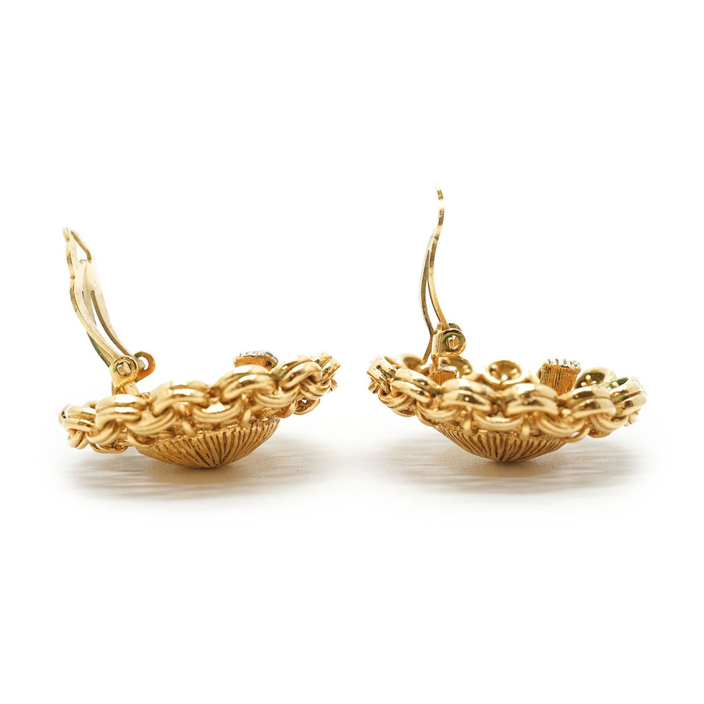 Cut-out Chain Detail Domed Round Clip-On Earrings GP