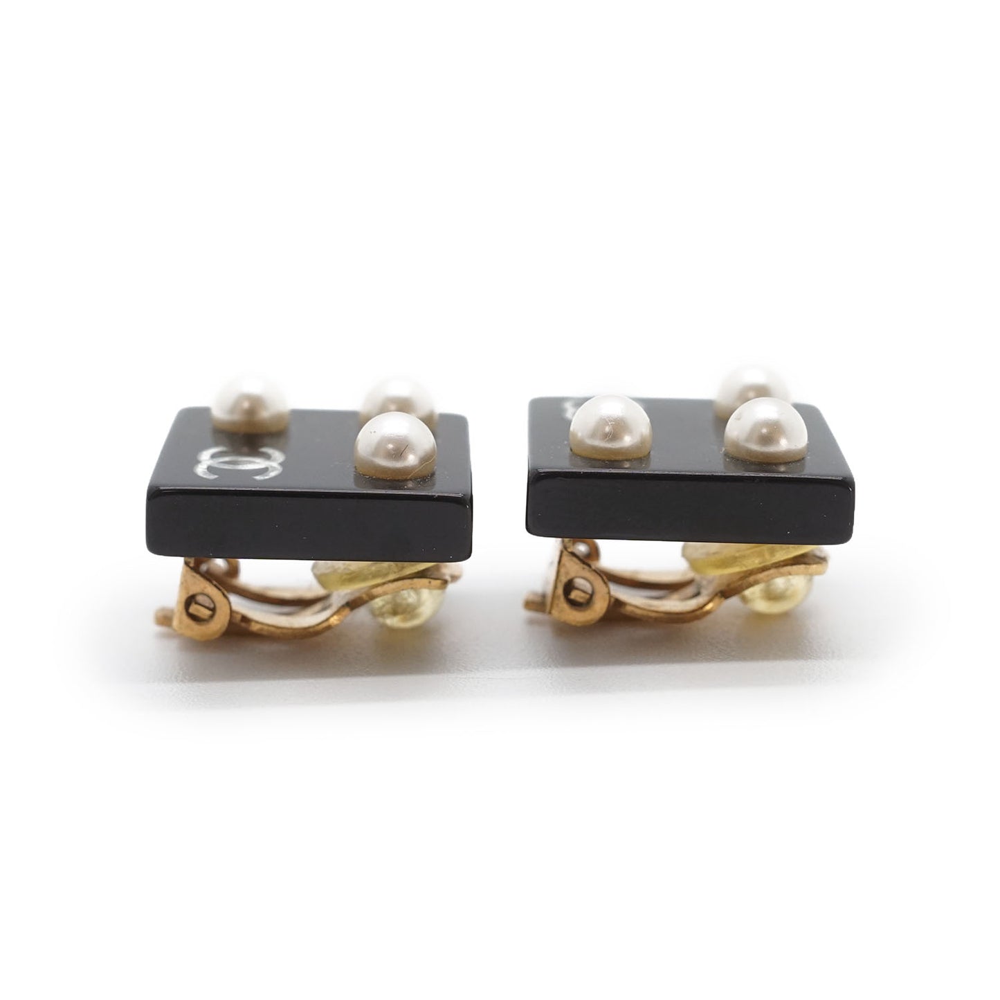 CC Logo Artificial Pearl Square Clip-On Earrings GP