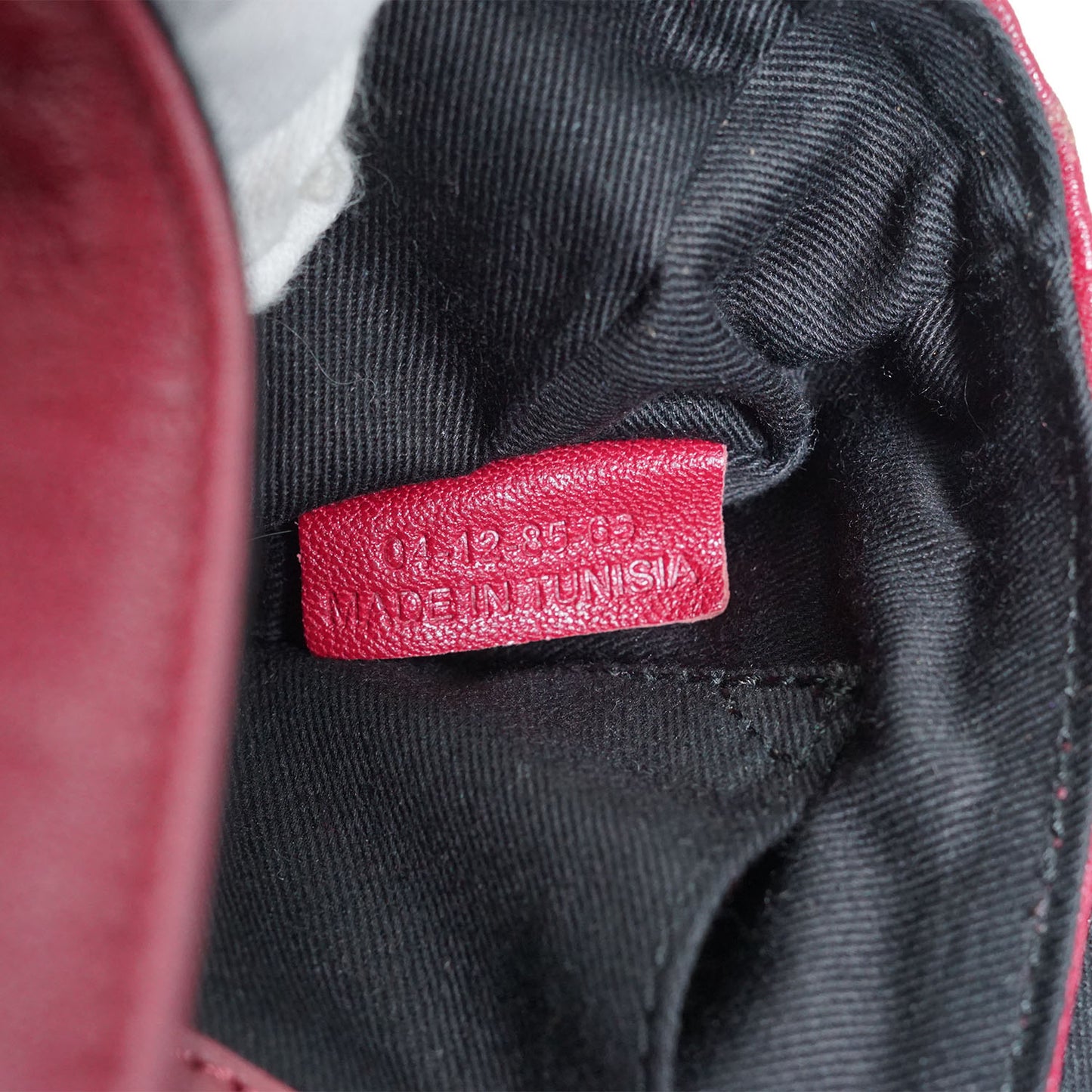 Scalloped Cut-out Detail Pouch