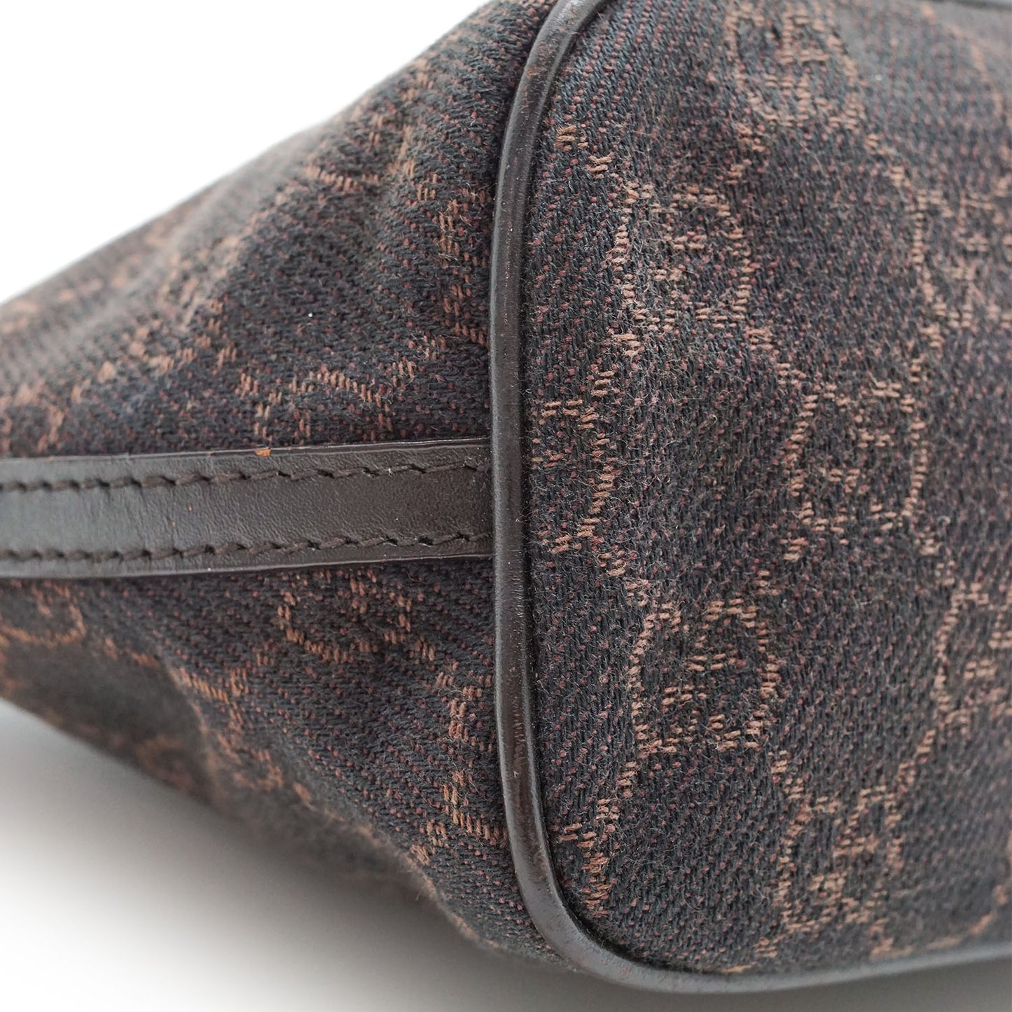 GG Canvas Boat Pochette