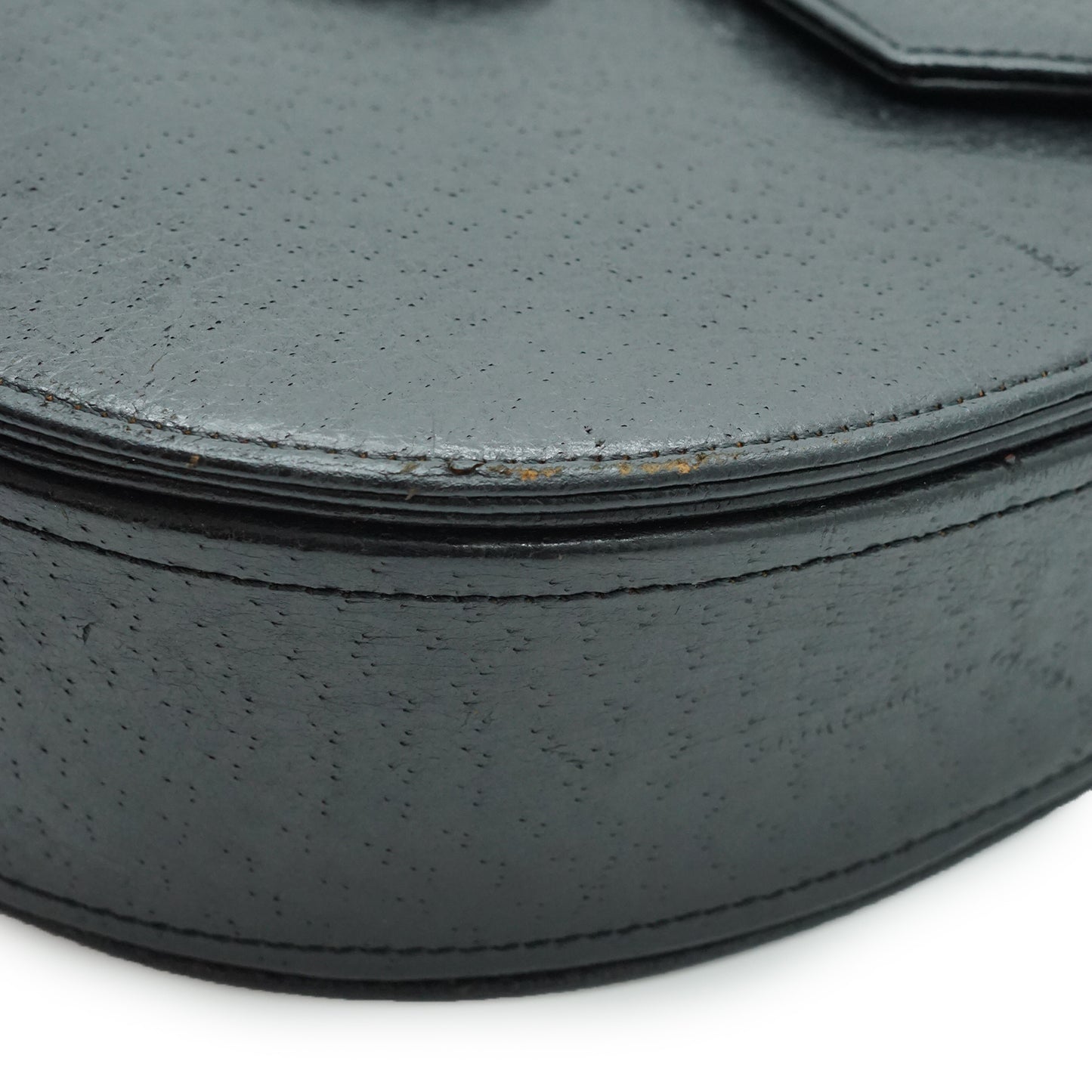 Vintage Y-Detail Rounded Shoulder Bag