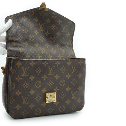 Monogram Pochette Metis