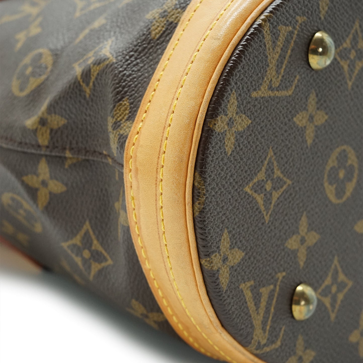 Monogram Marais Bucket PM