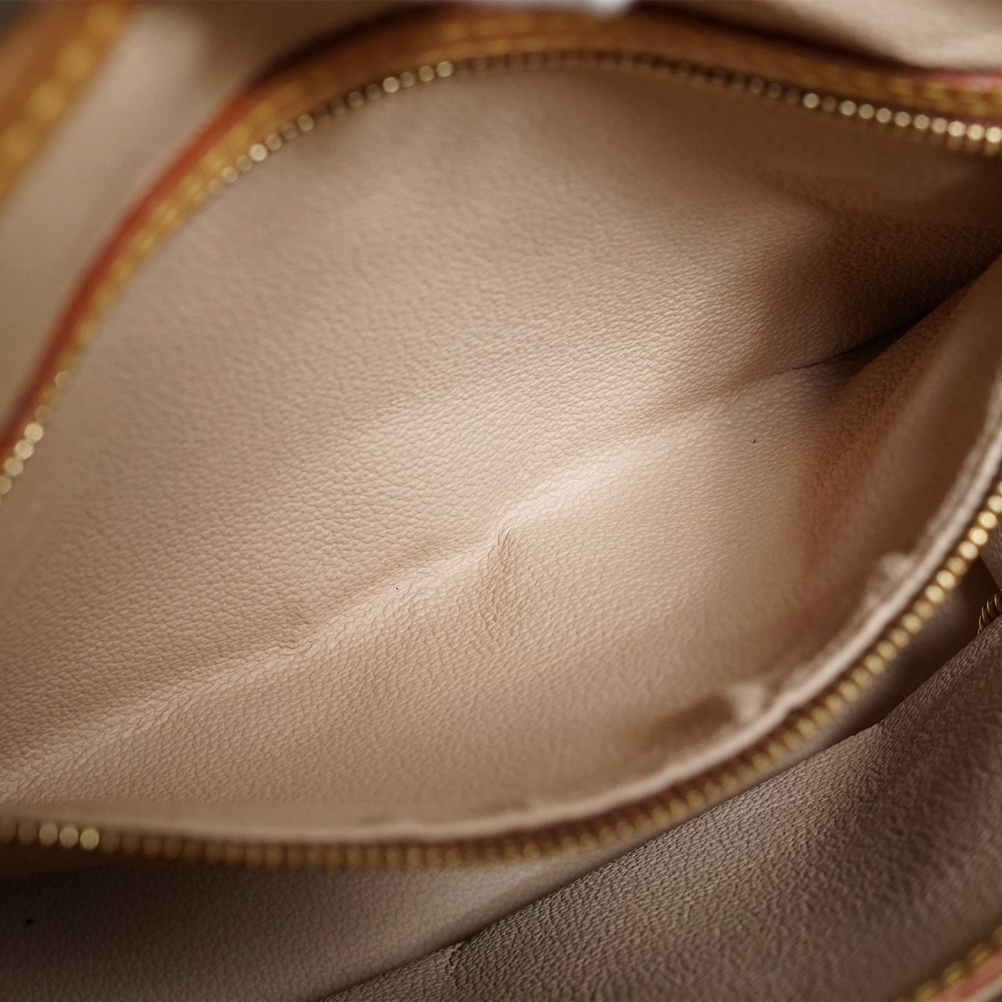 Monogram Marais Bucket PM