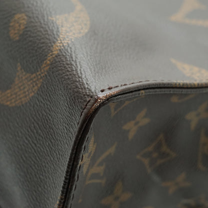 Monogram Giant Reverse On The Go GM